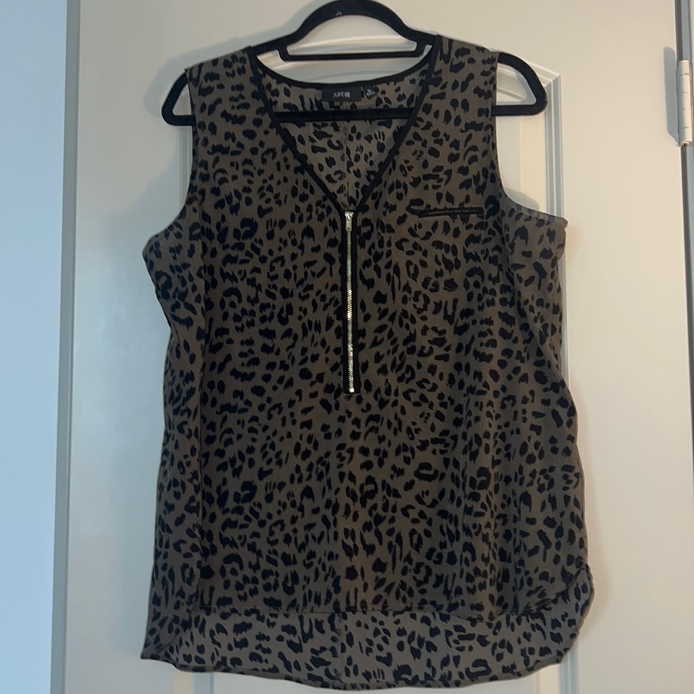Green leopard tank